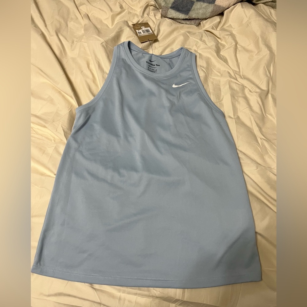 The Nike Tee dry-fit tank